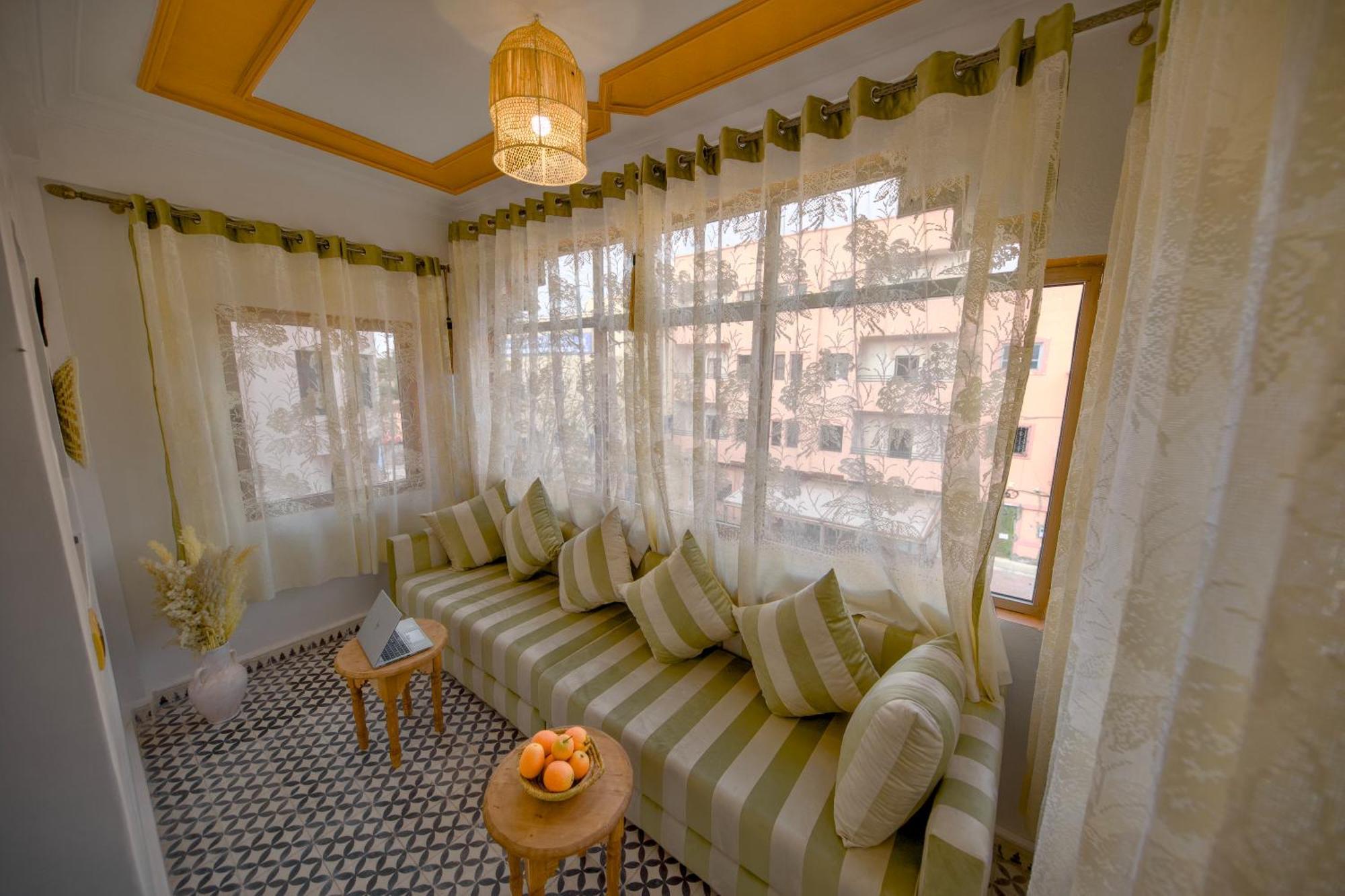 Hotel Riad Amlal วาร์ซาเซต ภายนอก รูปภาพ